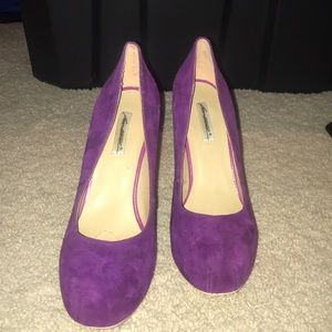 Brian Atwood Fuscia Suede Round Toe Pumps; Size 8